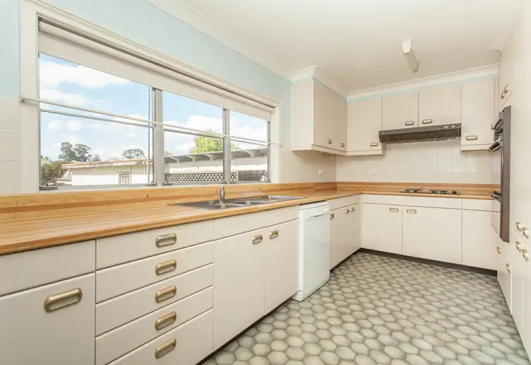 Second view of Homely house listing, 39 Swanson St, Weston NSW 2326