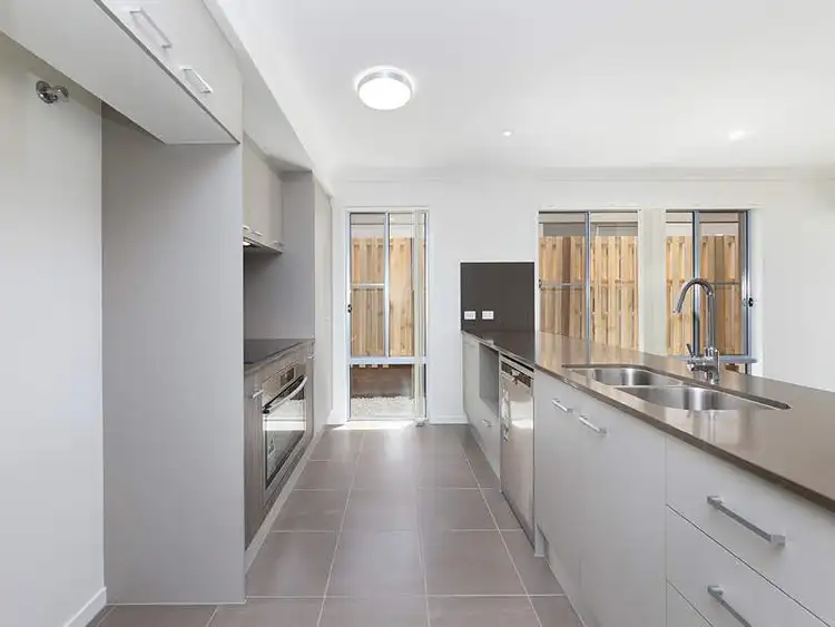 Second view of Homely house listing, 14 East Ridge Street, Thornlands QLD 4164