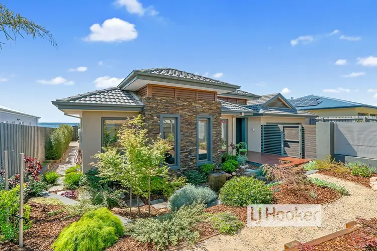 28 Eagle Bay Terrace, Eagle Point VIC 3878