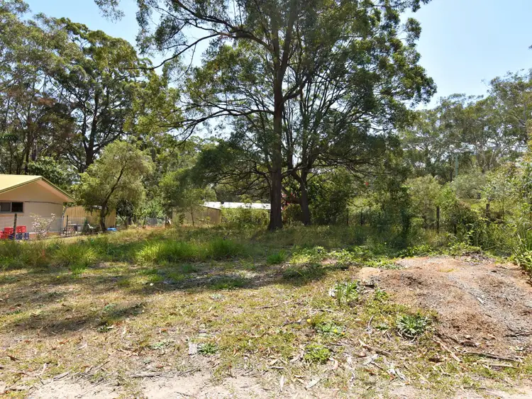 3 Kao Road, Russell Island QLD 4184