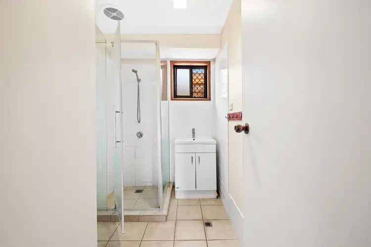 Sixth view of Homely unit listing, 2/19 Dunemann Street, Kearneys Spring QLD 4350