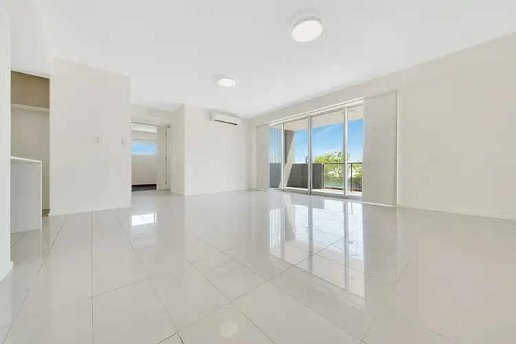 Sixth view of Homely unit listing, Unit 7/104-106 Central Lane, Gladstone Central QLD 4680