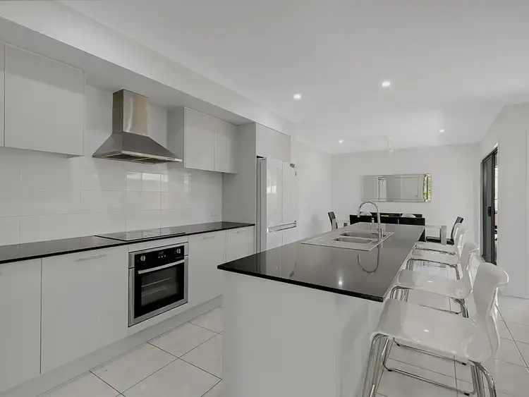 Second view of Homely house listing, 4 Congreve Crescent, Thornlands QLD 4164