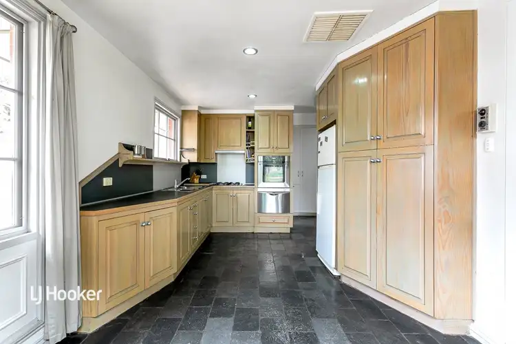 6 Roger Pitt Street, Modbury Heights SA 5092