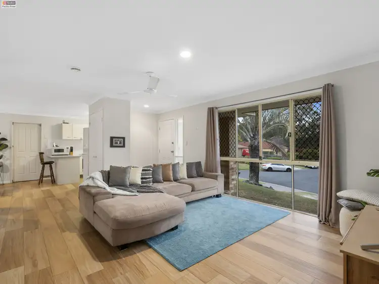 8 Swindon Place, Oxenford QLD 4210