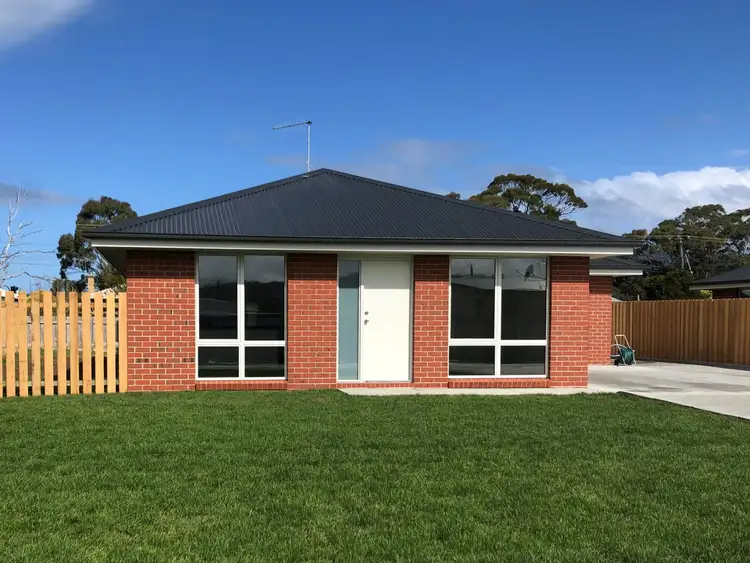 Unit 3/13 Heather Place, St Helens TAS 7216