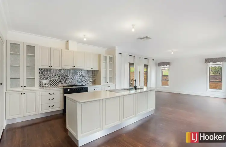 110 Valley Drive, Hidden Valley VIC 3756