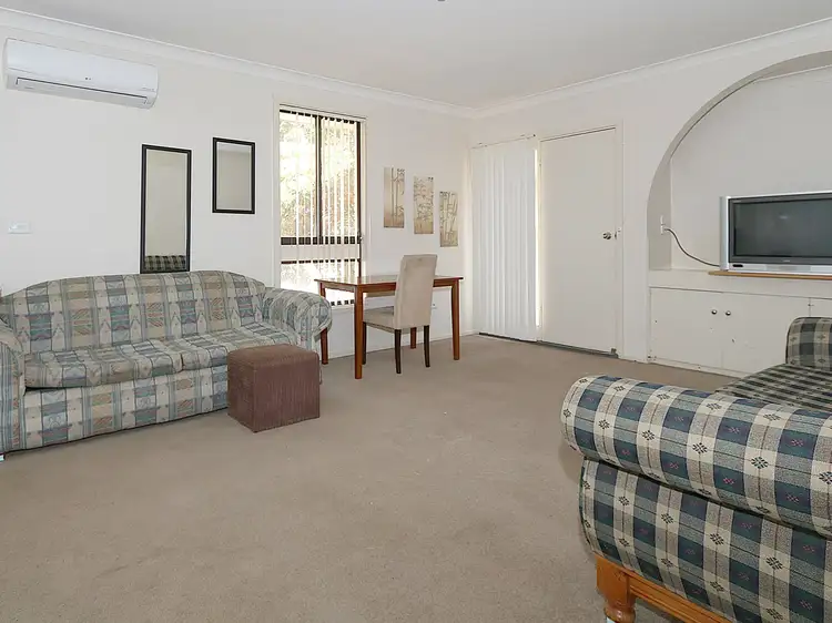 Third view of Homely unit listing, Unit 4/1 Nordlingen Drive, Tolland NSW 2650