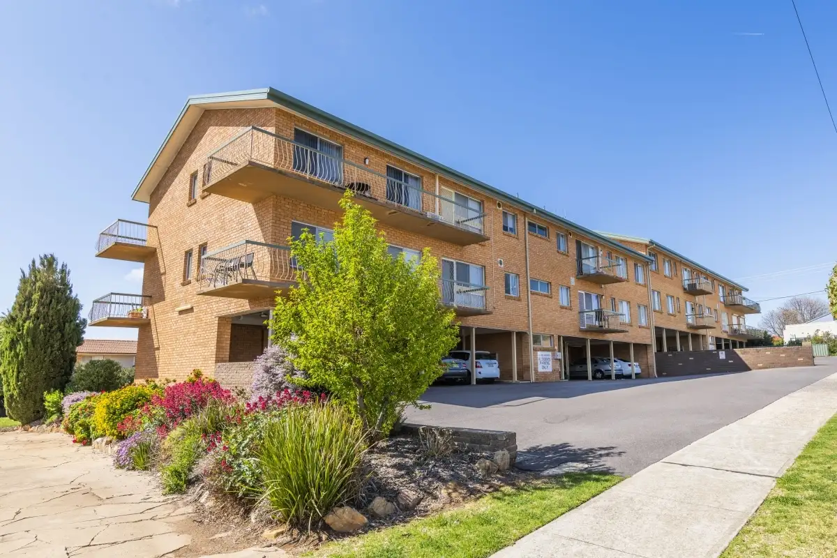 Main view of Homely unit listing, 15/12 Federal Avenue, Crestwood NSW 2620