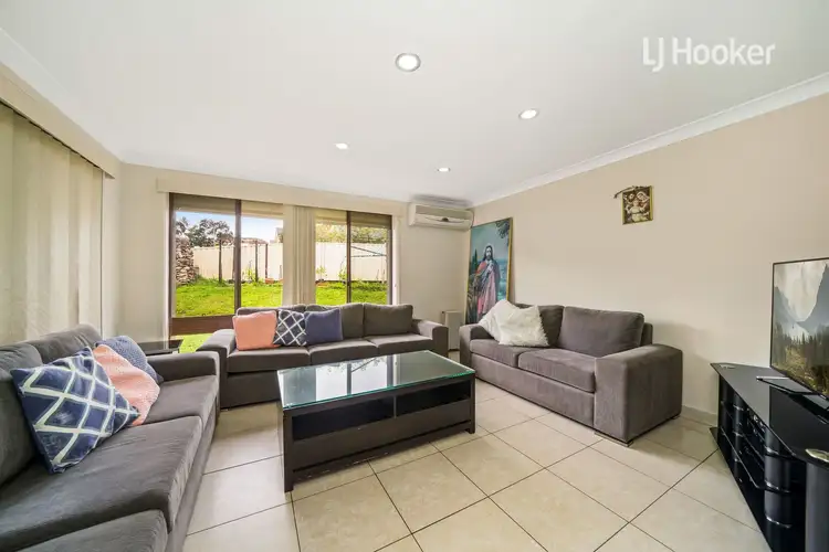 Second view of Homely house listing, 6 Fuchsia Place, Bossley Park NSW 2176