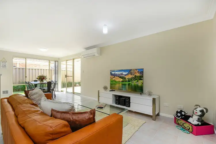 Sixth view of Homely semi-detached listing, 18 Parsons Way, Innaloo WA 6018