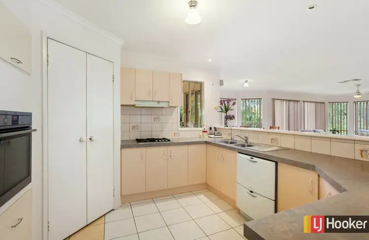 Second view of Homely house listing, 5 Guthrie Court, Wallan VIC 3756