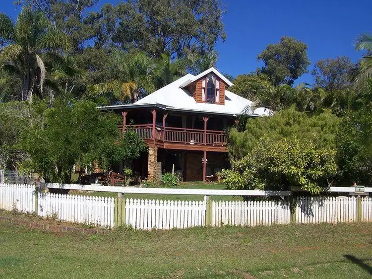 Second view of Homely house listing, 2 WOBUR ST, Lamb Island QLD 4184