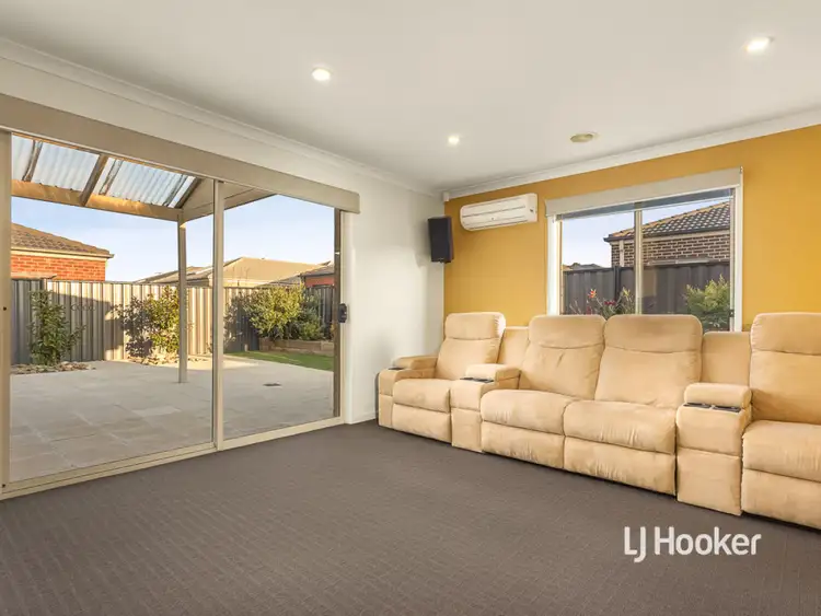 Fifth view of Homely house listing, 9 Metcalf Way, Point Cook VIC 3030