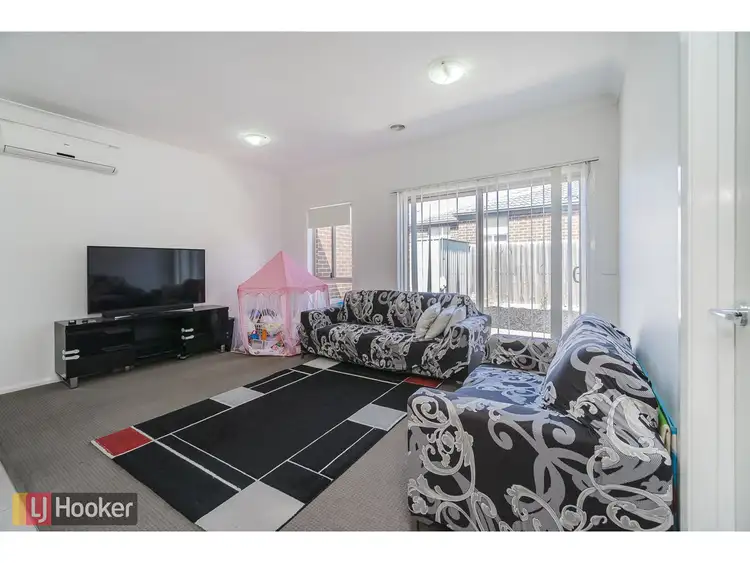 Second view of Homely unit listing, 2/25 Ballybunion Avenue, Craigieburn VIC 3064