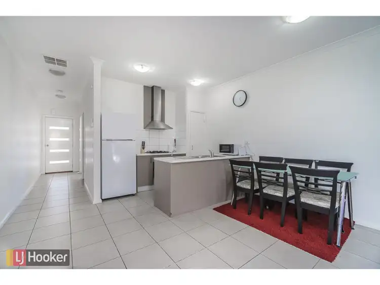 Third view of Homely unit listing, 2/25 Ballybunion Avenue, Craigieburn VIC 3064