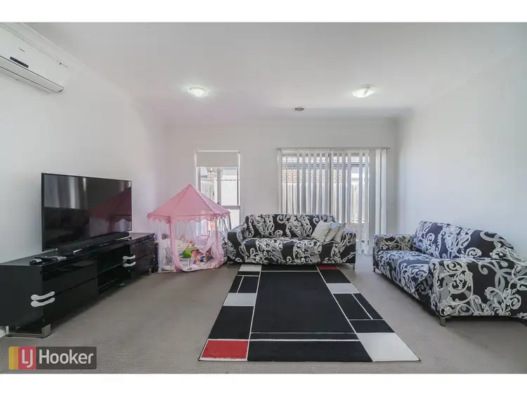 Sixth view of Homely unit listing, 2/25 Ballybunion Avenue, Craigieburn VIC 3064