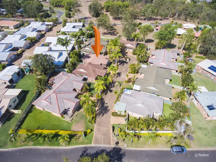 4/17 Meyenberg Court, Norman Gardens QLD 4701