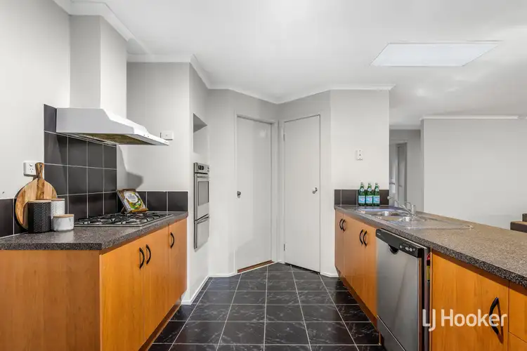 Fourth view of Homely house listing, 29 Lynbridge Crescent, Tarneit VIC 3029