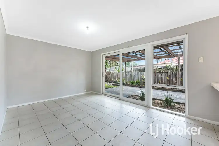 Sixth view of Homely house listing, 10 Berridale Court, Hampton Park VIC 3976