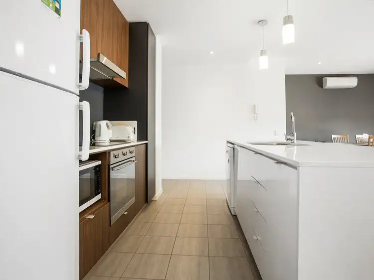 Second view of Homely house listing, Unit 72/55 Gardugarli Drive, Baynton WA 6714