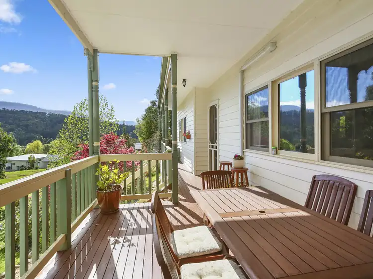 1 Barton Avenue, Marysville VIC 3779