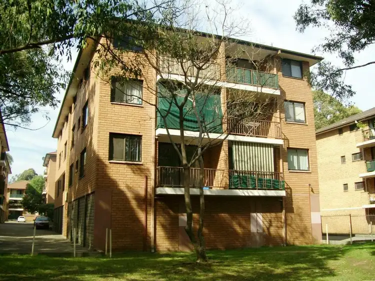 73/142 Moore street, Liverpool NSW 2170