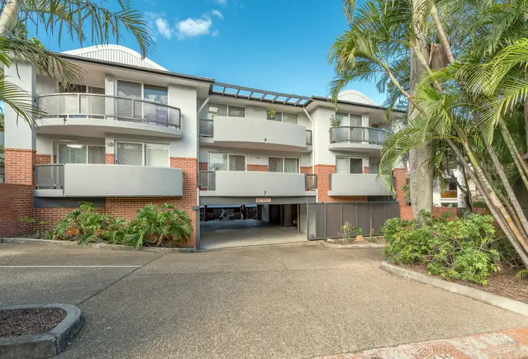 4/6 Durham Street, Coorparoo QLD 4151