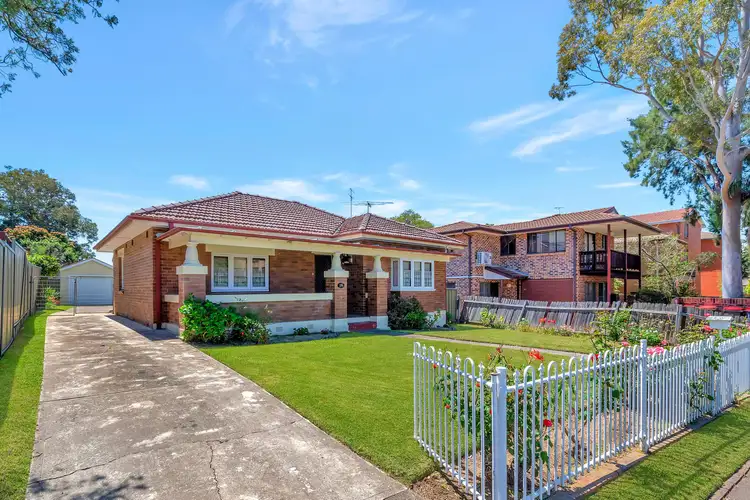 14 Hardy Street, Fairfield NSW 2165