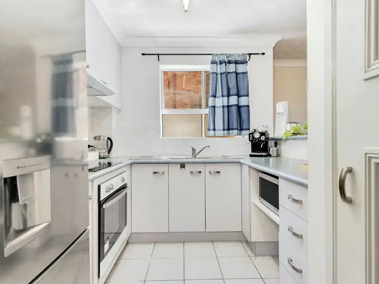 Sixth view of Homely unit listing, 2/26 Hilltop Avenue, Chermside QLD 4032