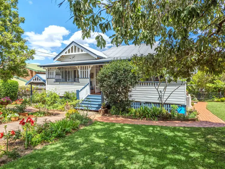 95 Park Road, Yeronga QLD 4104
