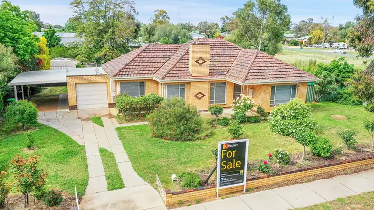 61 Lowry Street, Rochester VIC 3561