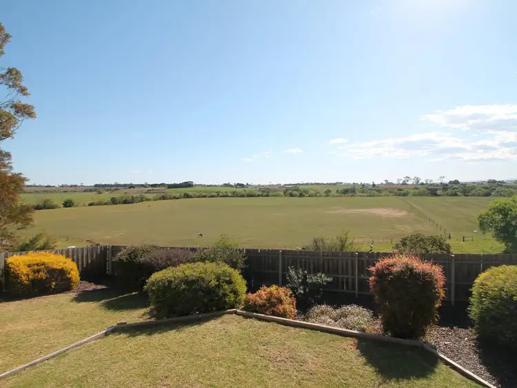 Fifth view of Homely house listing, 56 Riley Street, Bairnsdale VIC 3875