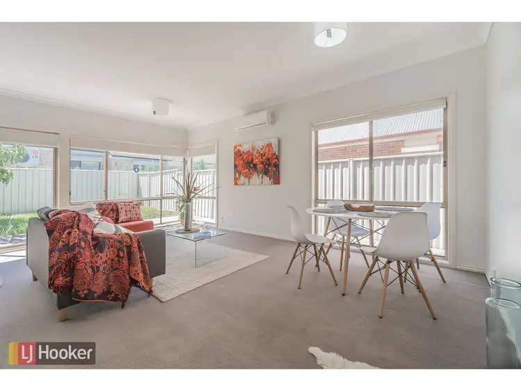 Fourth view of Homely house listing, 8 Tuscorora Green, Craigieburn VIC 3064