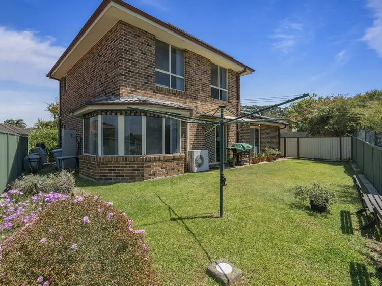 Main view of Homely unit listing, 3a Kato Close, Kanwal NSW 2259