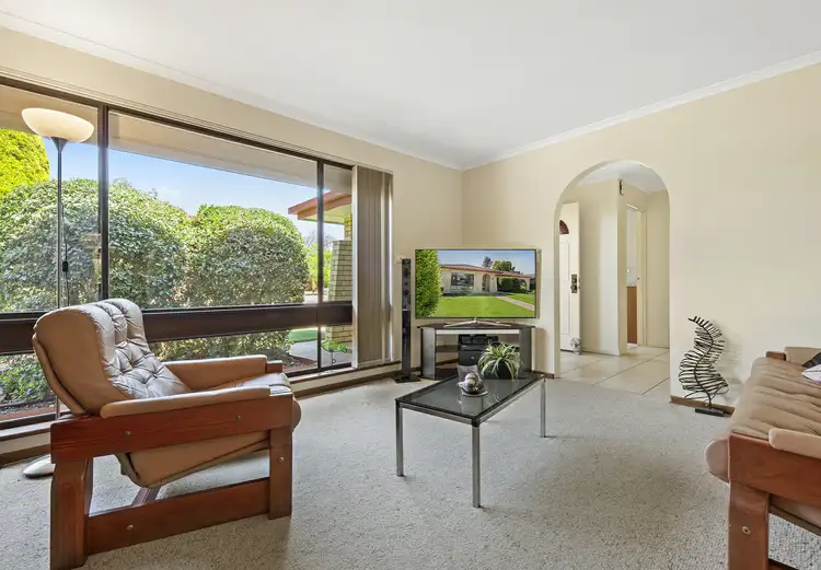 Sixth view of Homely house listing, 8 Pfitzner Crescent, Loxton SA 5333