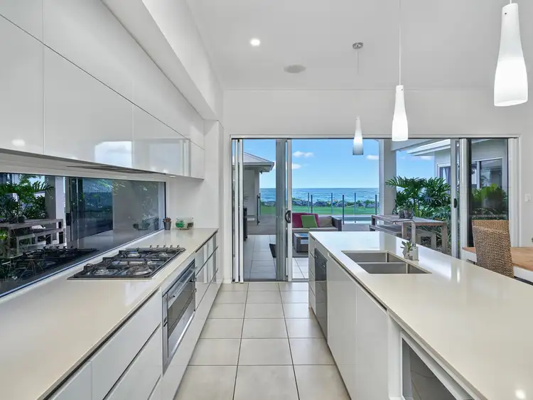 98 Cinderella Street, Machans Beach QLD 4878