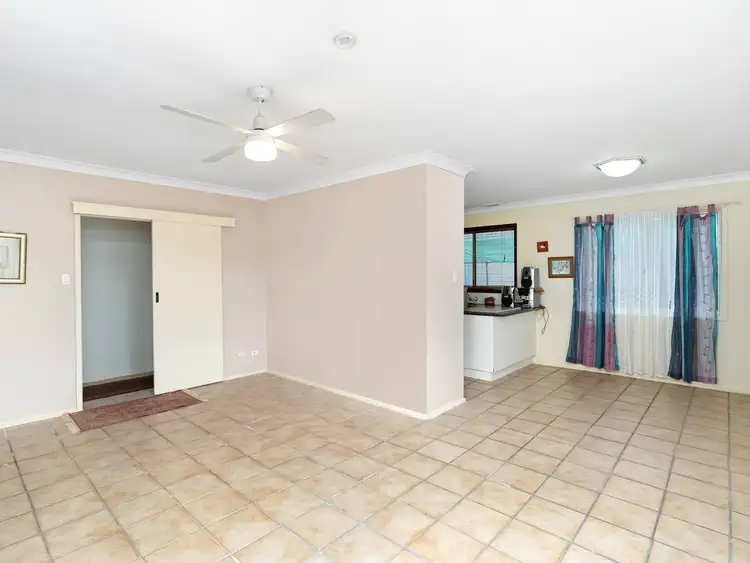 Fifth view of Homely house listing, 2 Saarinen Close, Thornton NSW 2322