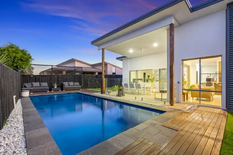 2 Pamphlet Lane, Coomera QLD 4209