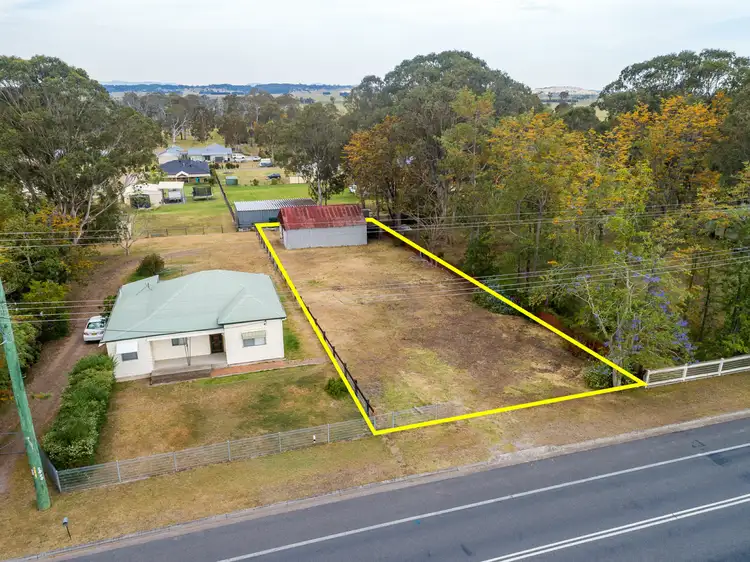 98 High Street, Wallalong NSW 2320