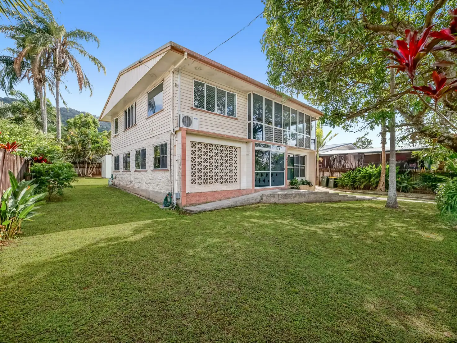 Main view of Homely house listing, 10 Hillview Crescent, Whitfield QLD 4870