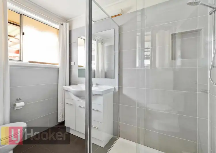 Seventh view of Homely house listing, 13 TUDOR CRT, Frankston VIC 3199