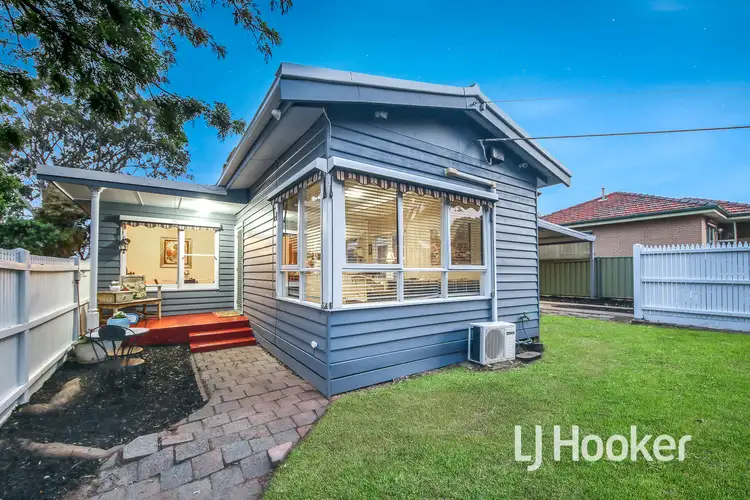 1/4 Bride Avenue, Hampton Park VIC 3976
