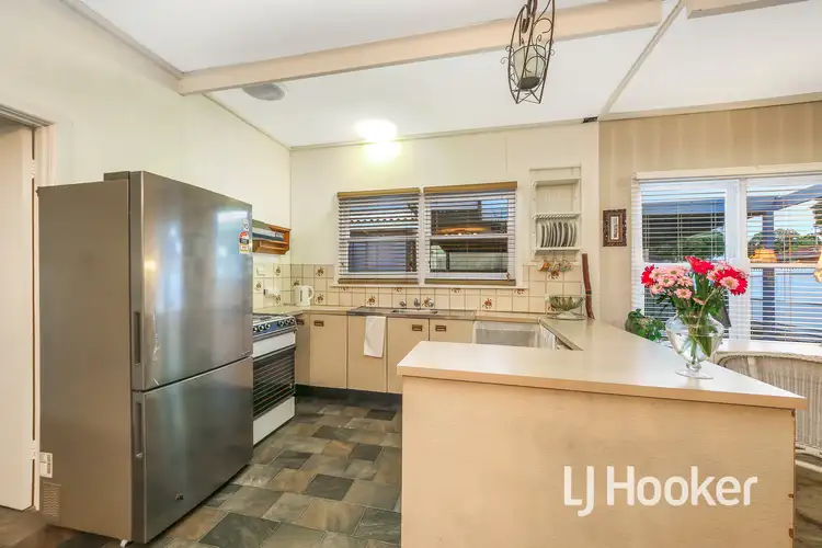 Sixth view of Homely unit listing, 1/4 Bride Avenue, Hampton Park VIC 3976