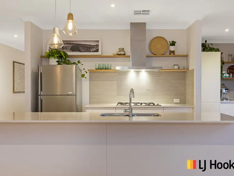 Sixth view of Homely house listing, 8 Ariane View, Yanchep WA 6035