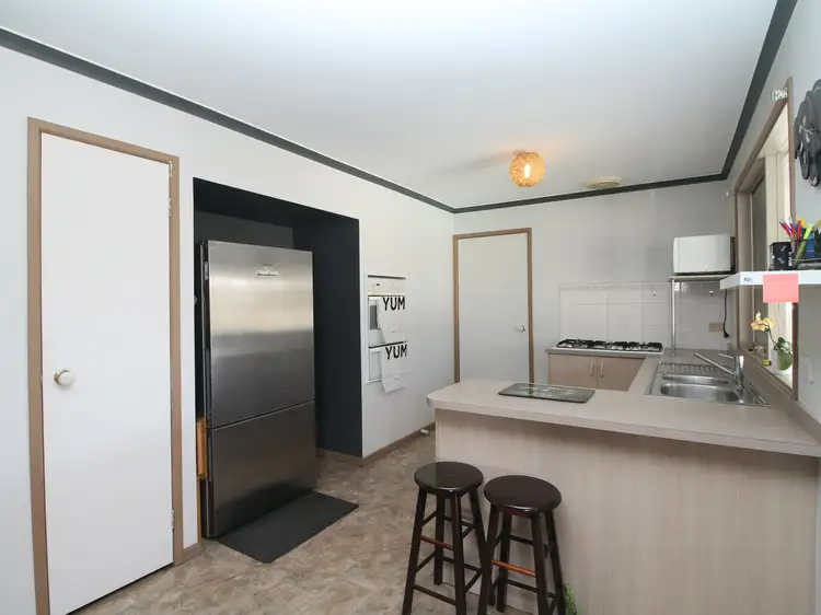 Fourth view of Homely house listing, 27 Cousins Court, Sarsfield VIC 3875