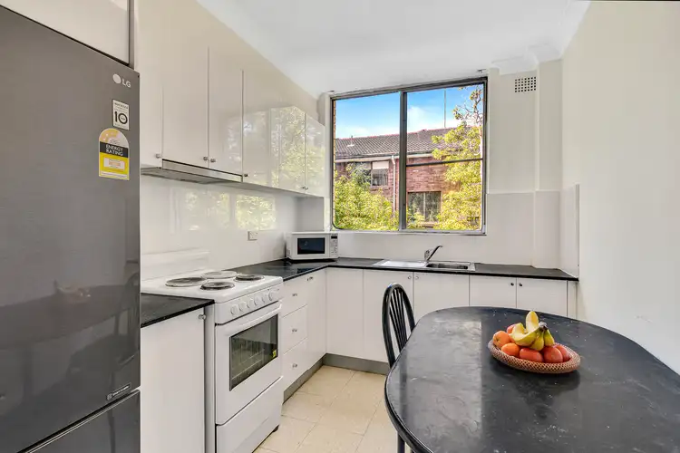 Third view of Homely apartment listing, 6/118 Shirley Road, Wollstonecraft NSW 2065