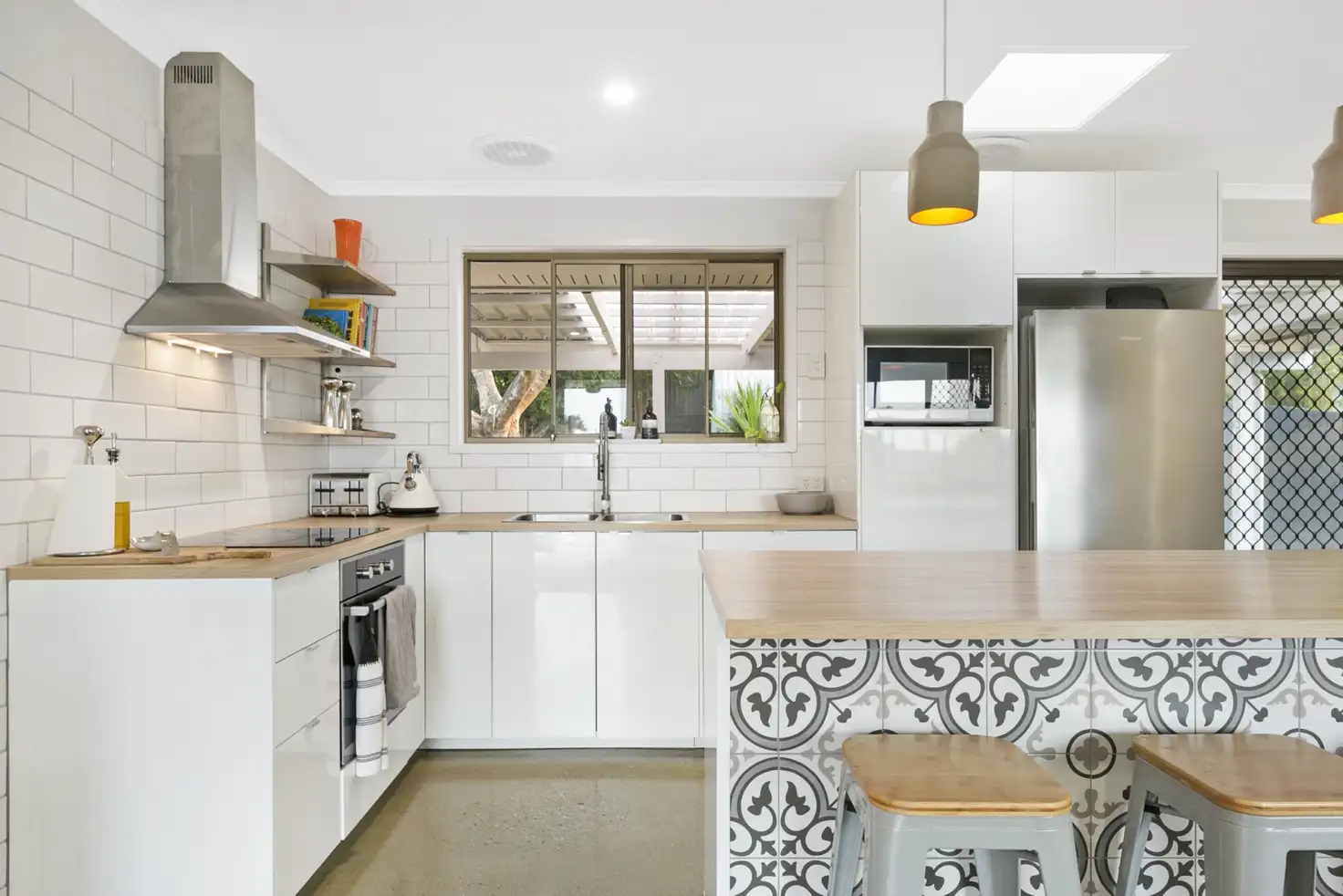 Main view of Homely house listing, 21 McKenzie Drive, Currumbin Waters QLD 4223