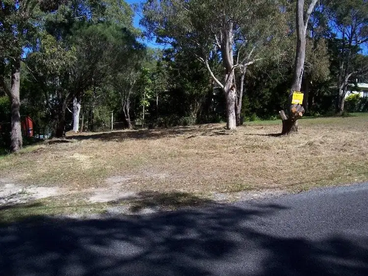 28 Baracoota Street, Macleay Island QLD 4184