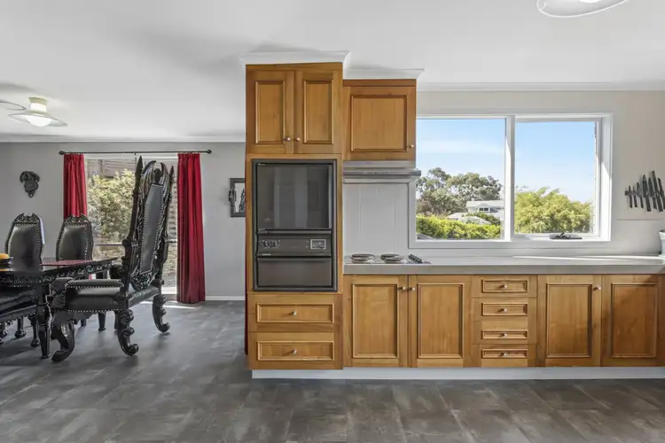 Fourth view of Homely house listing, 2 Seabreeze Court, Kingston Beach TAS 7050